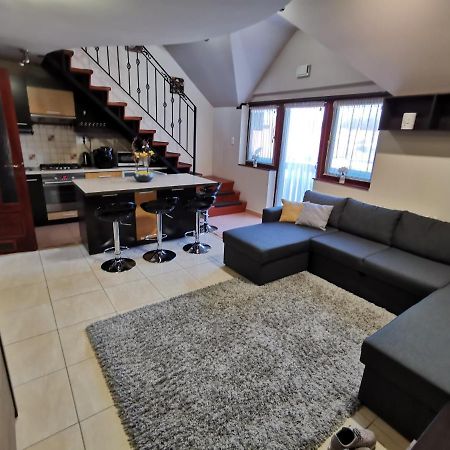 Galery Apartman Gyula Dış mekan fotoğraf
