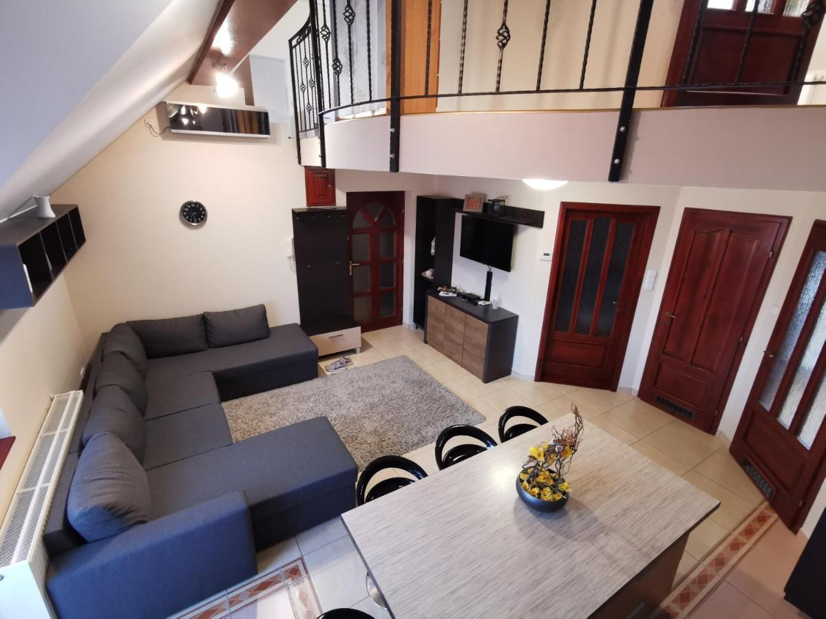 Galery Apartman Gyula Dış mekan fotoğraf